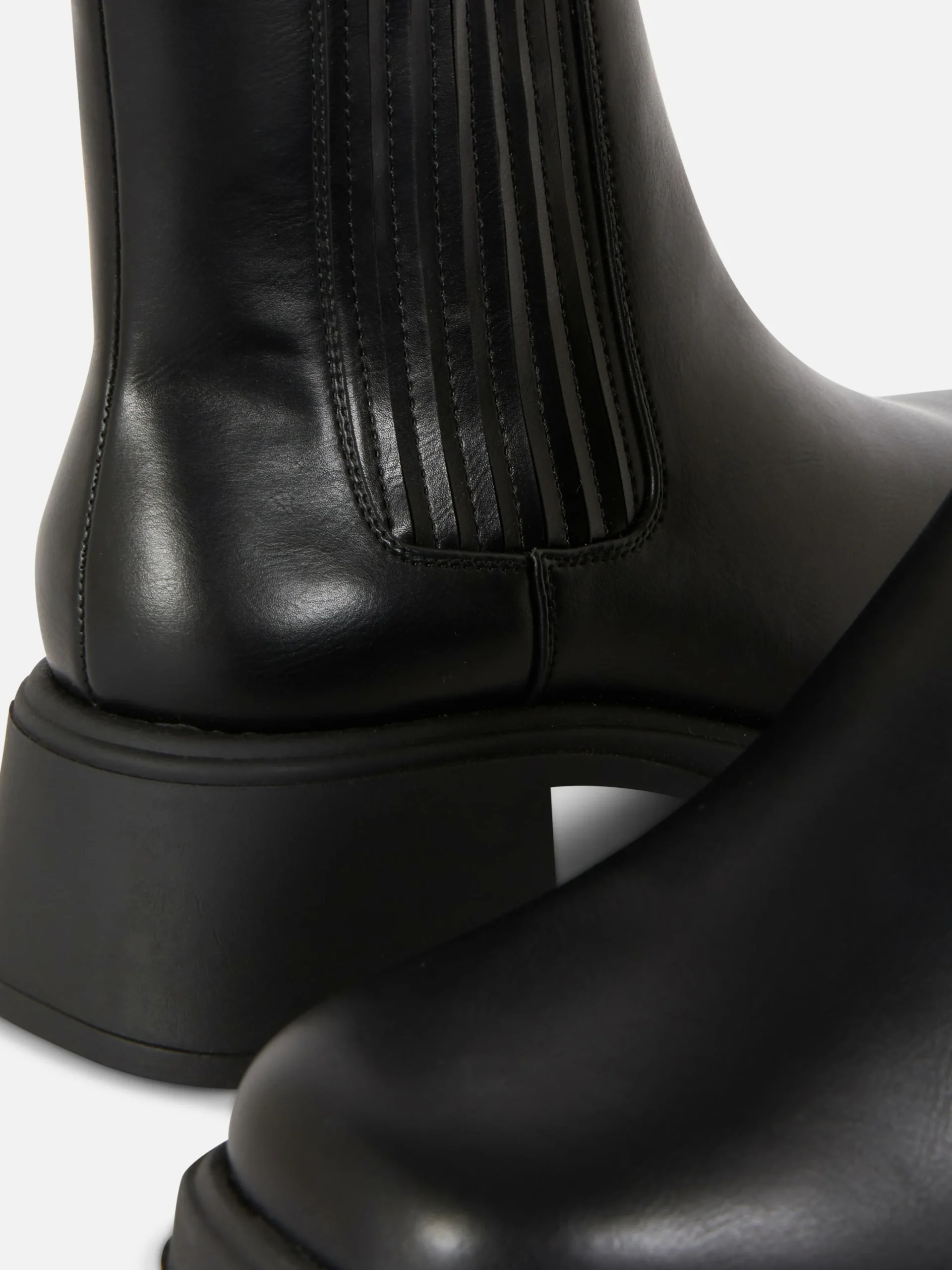 Block Heel Chelsea Boots