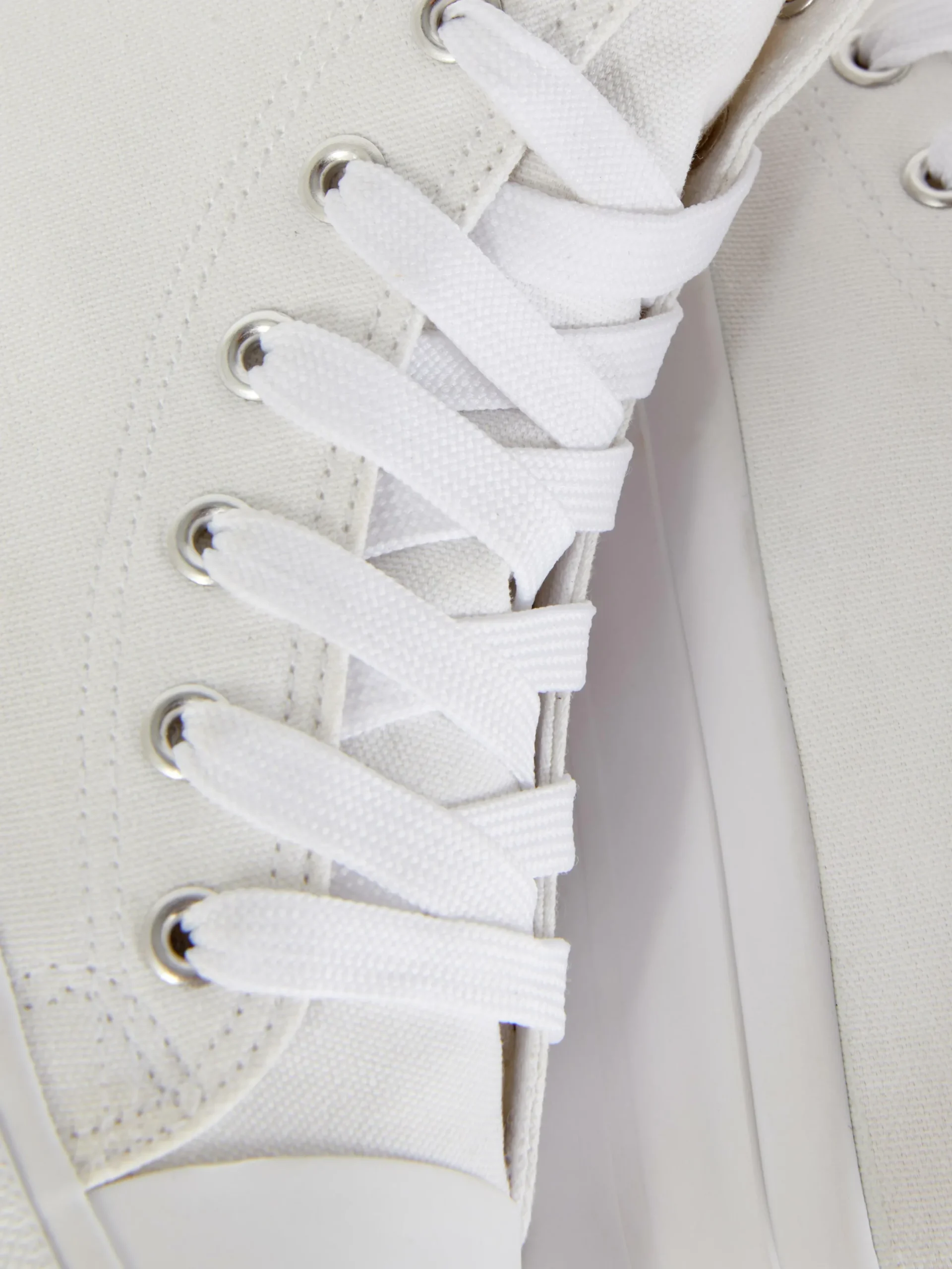 Canvas Flatform High Tops