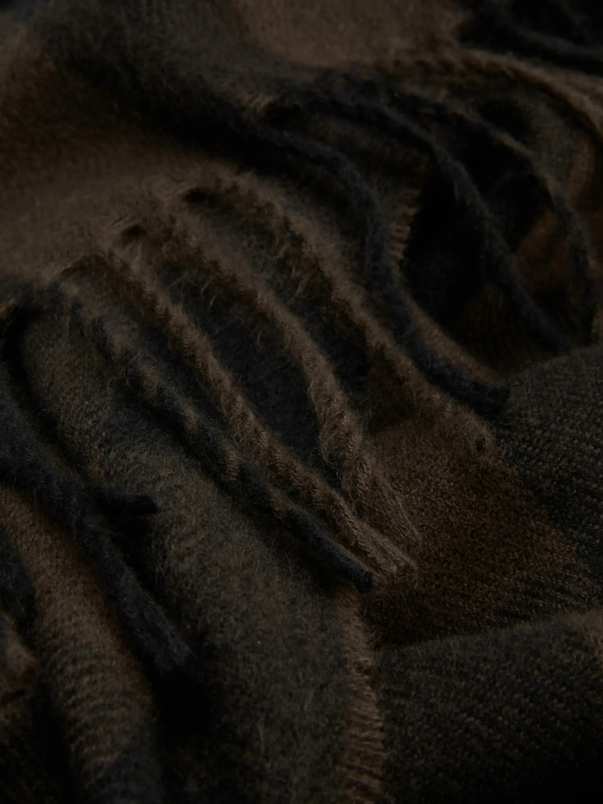 Check Fringe Trim Scarf