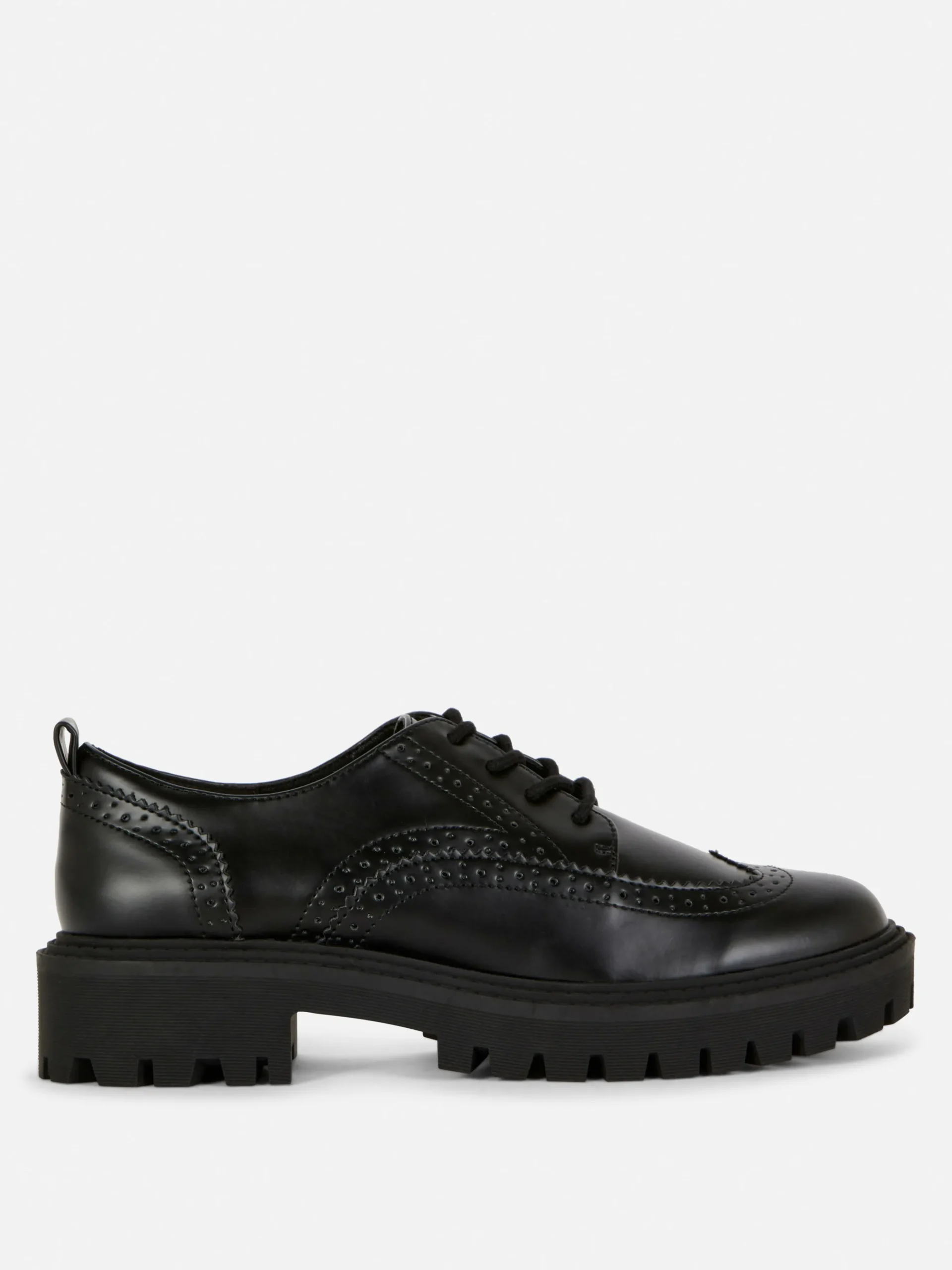 Chunky Lace-Up Wingtips