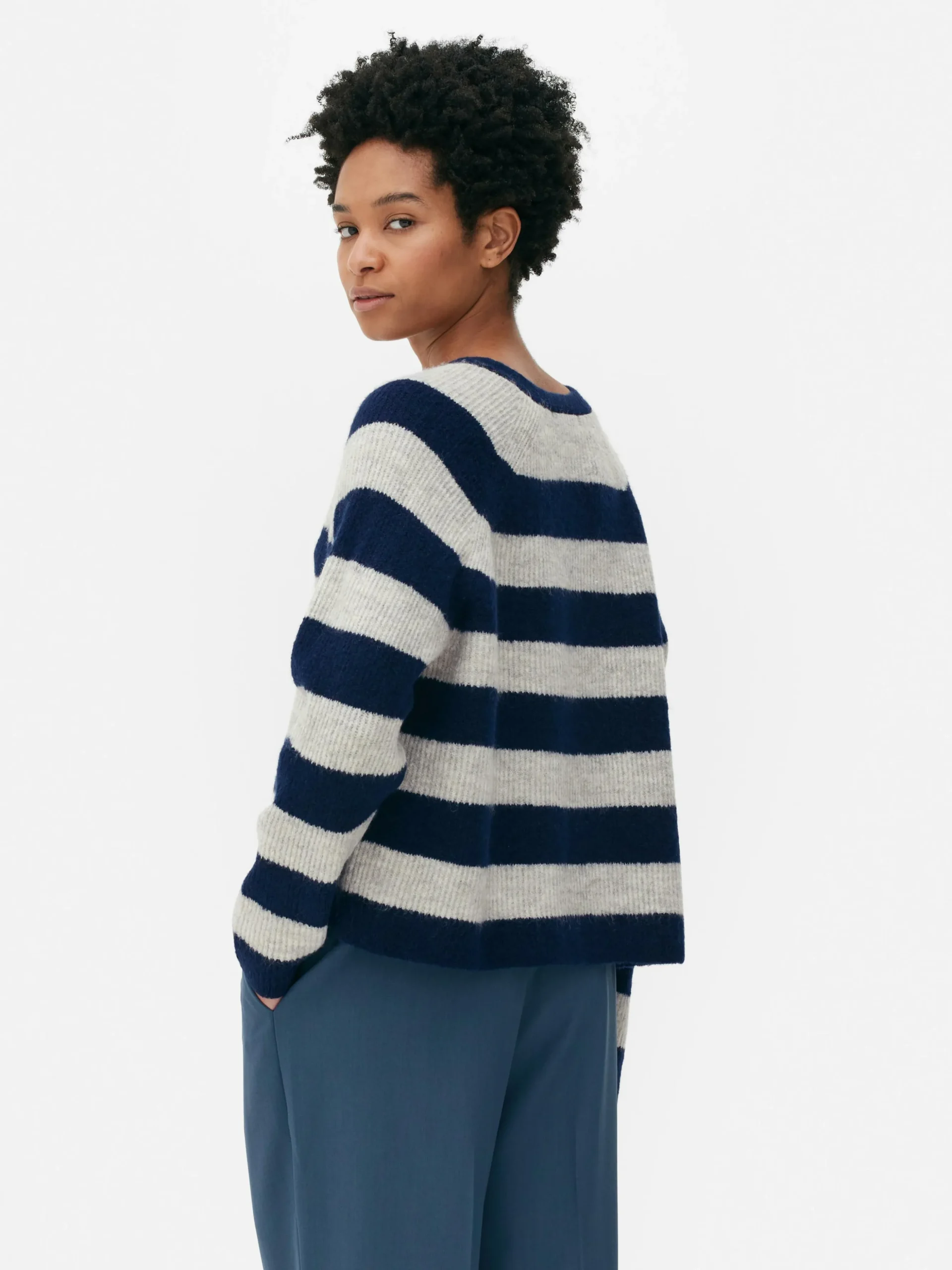 Cropped V-Neck Cardigan