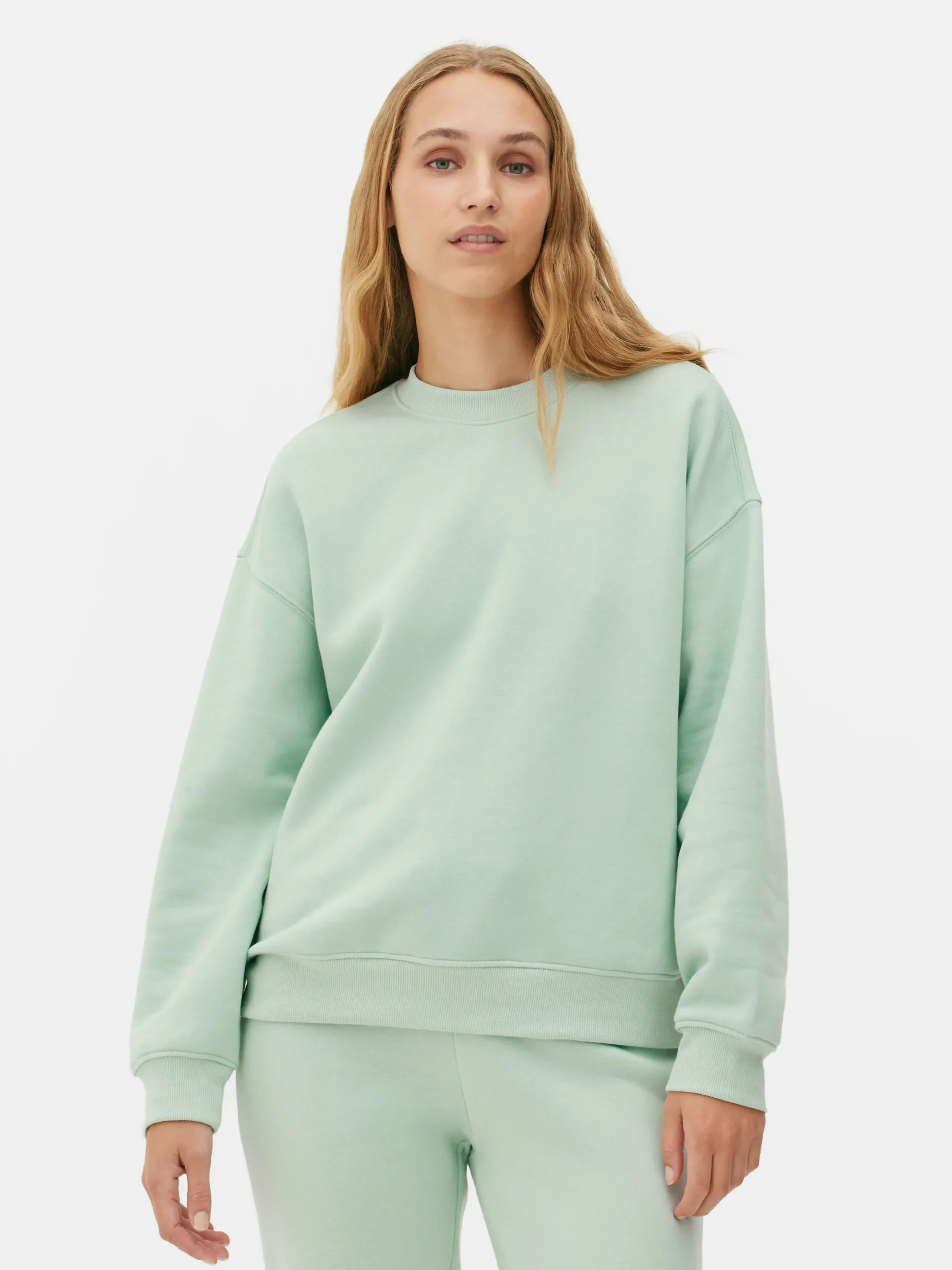 Essential Sweatshirt