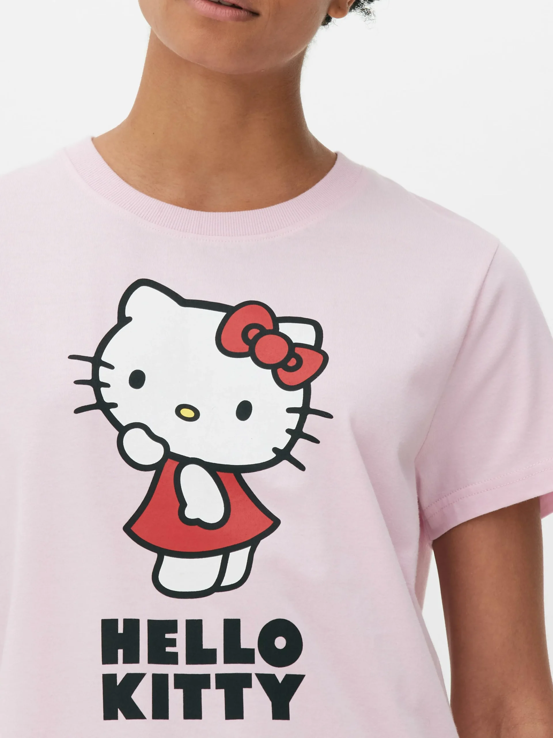 Hello Kitty Graphic T-Shirt