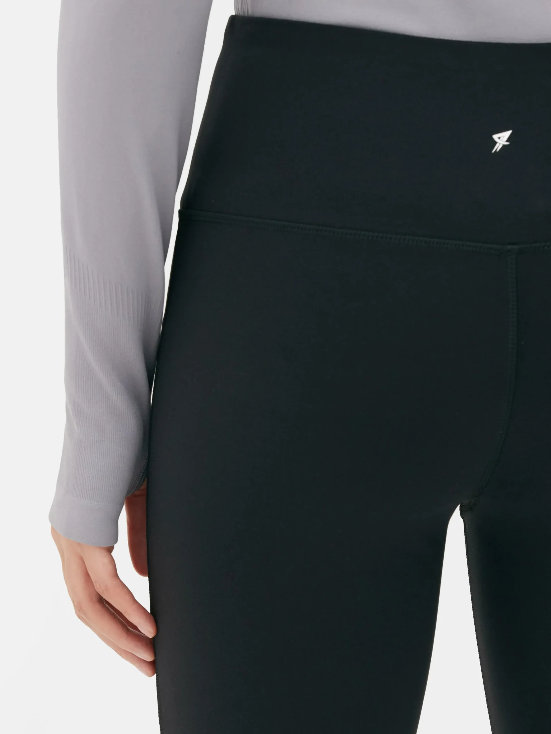 Performance Flared Yoga Leggings