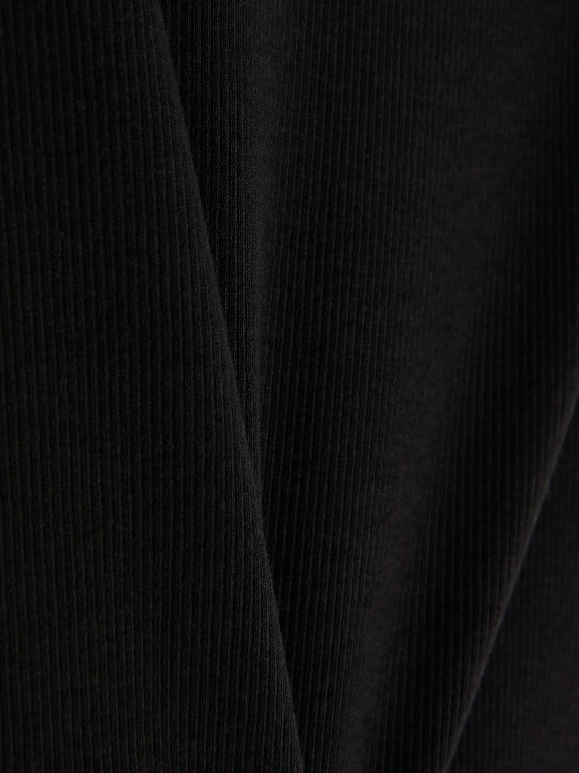 Ribbed Lettuce Trim T-Shirt