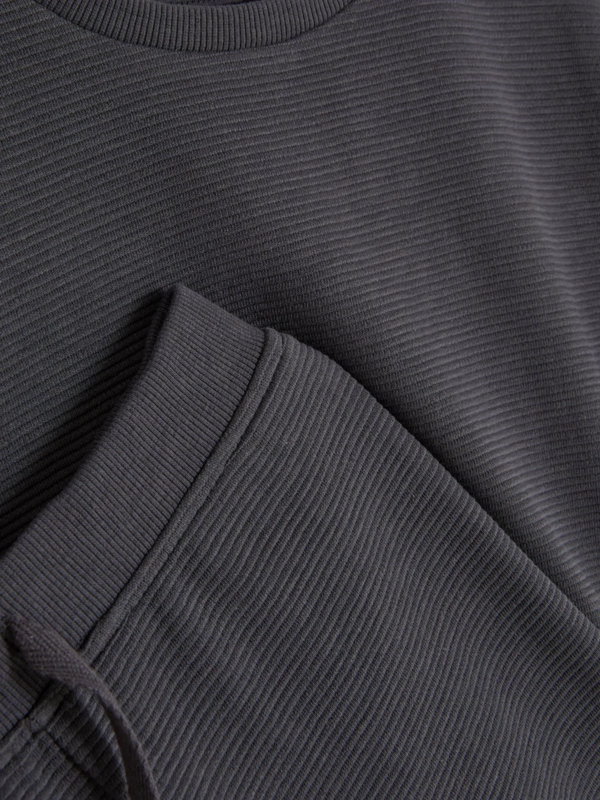 Textured Sweatshirt And Joggers Set